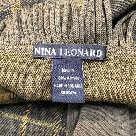 Nina Leonard 2 Skirts and 1 Shawl Olive Plaid Medium Blanket Knit - Picture 11 of 12